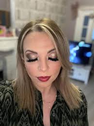 Looking for 2 make up models next week if anyone wants to try something fun  1 under 30 and 1 over you need to have quite a lrg eyelid space 😍