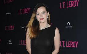 Check spelling or type a new query. Us Schauspielerin Bella Thorne Macht Ihre Pansexualitat Offentlich