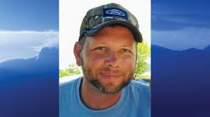 Anthony Medved's Instagram, Twitter & Facebook