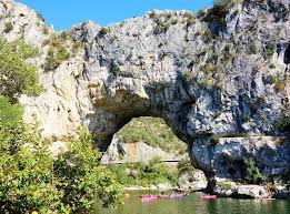 Week End En Ardeche Au Camping Le Pommier Initiales Gg Vallon Pont D Arc Vallon Pont D Arc Week End Ardeche Vacances En France