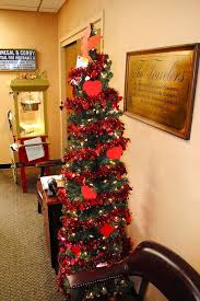 Valentine S Day Tree Valentine Tree Valentine Decorations Valentines Day Decorations