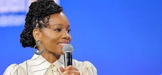 Sherri Randall's Instagram, Twitter & Facebook