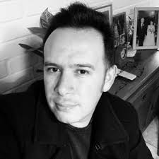 NO SON LDA SON LOS ESCOLTADOS (@_mr_walls_)