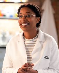 Genuine friendship. Happy Sunday, NCIS fam!