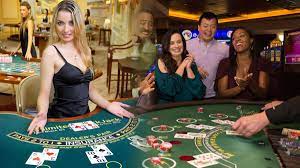 We gather details of all the table games available at every las vegas casino. Differences Between Regular Online Casino Tables And Live Dealer Tables