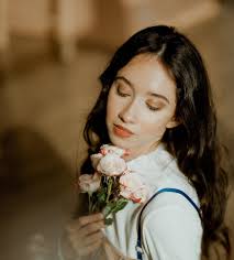 rain rain glow away🌦 . in-frame: @vahbizchinoy shot by: @ningphotography  shot at: @caperistudio hair and make up by: me!!