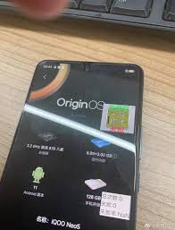 vivo iQOO Neo5 live image leaks ...