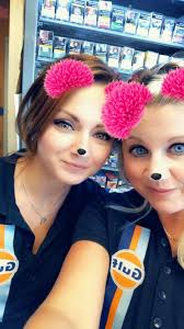 Idag är det ingen vanlig dag för idag är det bästa Helenas 20 (X2)års  dag!🥳 (Ingen åldersnoja där inte😜) Hurra hurra hurra hurra! Ett jätte  grattis pinglan!😘