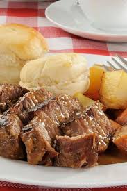 Awesome 4 Ingredient Slow Cooker Pot Roast Recipe With Condensed Cream Of Mushroom Soup 10 Minute Slow Cooker Pot Roast Recipes Pot Roast Slow Cooker Recipes