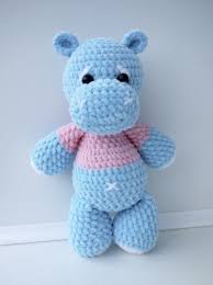игрушки амигуруми крючком вязание игрушек крючком для начинающих схемы с подробным описанием Pdf Begemosha Besplatnyj Master Klass Shema I Opisanie Dlya Vyazaniya Igrushki Amigurumi Kryuchkom Vyazhem Plyushevogo Vyazanye Igrushki Vyazanyj Begemot Vyazanie Igrushek