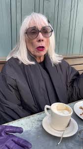 Judy #advancedstyle #youngpeople #flirting #humor #whitehair #whattosay  #seattle