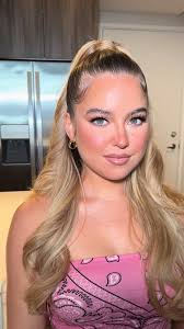 Maya Armstrong 🍒 (@armstrongmaya0)