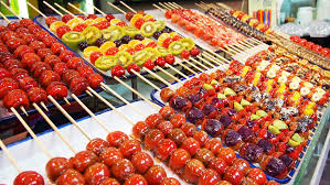 Tanghulu Recipe Here S How To Make This Sweet Chinese Delicacy Recipe World Street Food Chinese Street Food Food