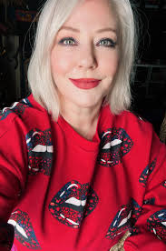 Who doesn't care about putting away linens?