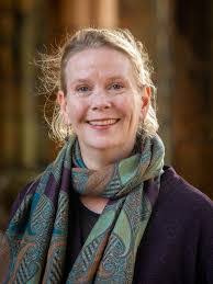 Amanda Gott's Instagram, Twitter & Facebook