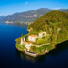 Melting glaciers have created the northern italian lakes over the centuries on the southern edge of the alps. A Real Italian Experience Ih Lake Como