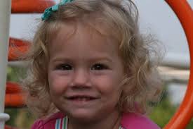 Senior Sunday…oh we just love her face!🥰 pure joy, mischievous &  happiness! …Oh and those curls!🥹🥰
