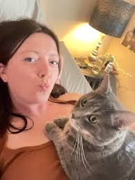 Ain't no curtain gonna stop me!