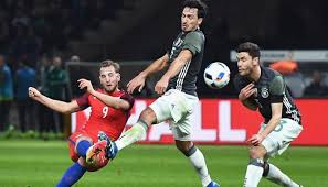السياحة في المانيا تختلف عن السياحة في أي مكان آخر على وجهة الأرض لأن أرض المانيا عالم خيالي يحبس الأنفاس ، وأنا اليوم سأخذكم فى جولة خيالية بين أحضان أجمل الأماكن. Ø£Ù„Ù…Ø§Ù†ÙŠØ§ ÙˆØ¥Ù†Ø¬Ù„ØªØ±Ø§ Ø§Ù„Ø£Ø±Ø¶ Ù„Ø§ ØªÙ„Ø¹Ø¨ Ù…Ø¹ Ø£ØµØ­Ø§Ø¨Ù‡Ø§ ÙÙŠ Ø¢Ø®Ø± 30 Ø³Ù†Ø©
