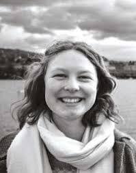 Iona Garrett's Instagram, Twitter & Facebook