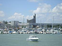 We would like to show you a description here but the site won't allow us. Royan Wikipedia
