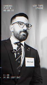 Michael Sinatra shares an amazing story with none other than Dolly Parton —  and yes, it’s as iconic as it sounds. 🎤✨, Only in New York… and only  through the eyes of a concierge. 🗝️, #MichaelSinatra ...