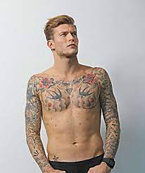 Goalkeeper who has gained widespread renown for his play as the starter for german bundesliga club mainz 05. Mainz Keeper Loris Karius Ich Liebe Das Model Aus Der Dating Werbung Bundesliga Bild De
