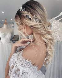 Wedding hairstyles half up half down with veil princesses. 71 Perfect Half Up Half Down Wedding Hairstyles Wedding Forward