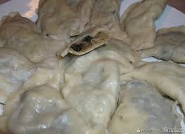 Przepis na farsz z kapusty i grzybów: Pierogi Z Kapusta I Grzybami Zbyt Rzadki Farsz Przepisy Jak Zrobic Smaker Pl