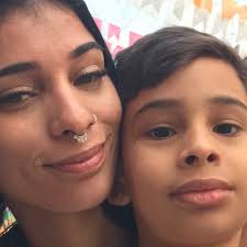 Quando a pessoa vai furar o septo sozinho em casa e da errado: