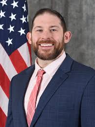 SAFB worker announces bid for city council