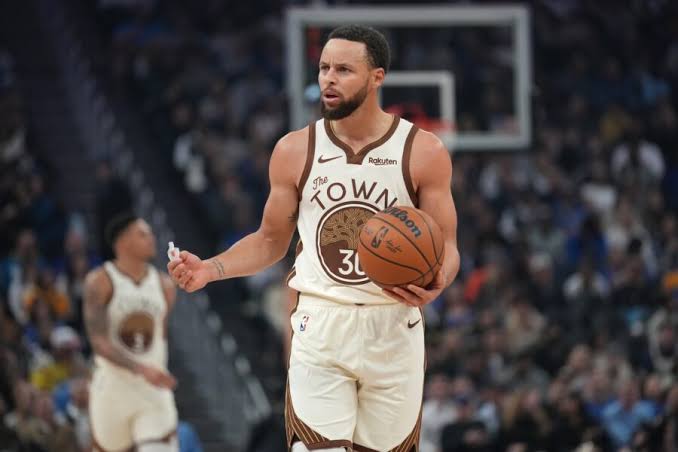 Stephen Curry To Be Reevaluated in 10 Days | Hoops Rumors