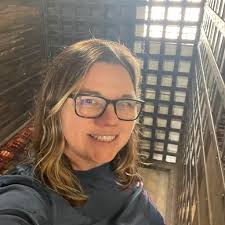 What laundry detergent is best for washing smelly cycling kits?