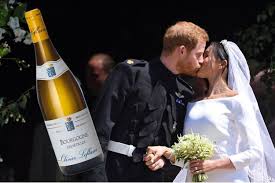 Au lendemain du mariage du prince harry et de meghan markle, le correspondant de france télévisions à londres, loïc de la mornais, dévoile quelques détails sur la soirée privée organisée par les jeunes mariés. Tout Sur Le Mariage Du Prince Harry Et De Meghan Markle