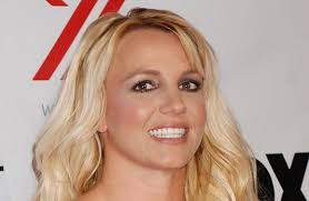 Filho de Britney Spears diz que mãe pode se aposentar e detona o avô:  “deveria morrer”