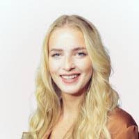 Cynthia Kolb's Instagram, Twitter & Facebook