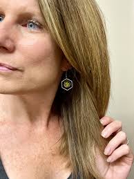 HOW SWEET IT IS TO BE LOVED BY YOU….🎀🤍❤️ The BESTSELLING “Ashley Pearl  Set”is 50% OFF! NO CODE NEEDED!❤️🐝