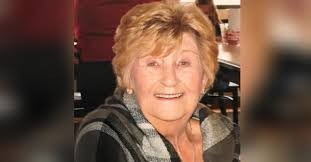 Diane Henning's Instagram, Twitter & Facebook