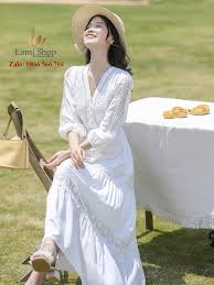 Váy maxi trắng 2023 đi biển tay dài cao cấp - Lami Shop