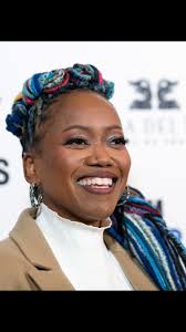 Did you know Maxine Shaw had yarn braids