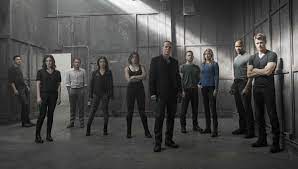 Do you like the marvel's agents of shield tv series? Agents Of S H I E L D Cast Promise Fans A Messy End For Season 3 Blastr