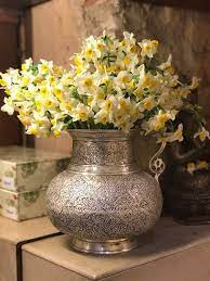 Our Shops Done Up In The Nargis Come Visit Whereflowersbloom Pink Flowers Wallpaper Purple Flowers Wallpaper Indian Garden