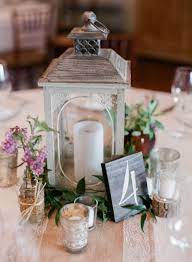 35 Rustic Lantern Wedding Decor Ideas Hochzeitstisch Rustikale Hochzeits Deko Hochzeit Rustikal