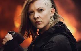 смотреть фильм голодные игры сойка пересмешница часть 2 онлайн New Mockingjay Part 1 Cressida Still Golodnye Igry Sojka Peresmeshnica Liam Hemsvort