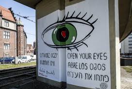 Opowiem wam trochę o filmie, a właściwie o tym jak nakręcić film i co jest nam do tego potrzebne. Otworz Oczy Nowy Mural W Centrum Gdanska Zdjecia Gdansk Nasze Miasto