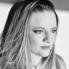 Nina Molina's Instagram, Twitter & Facebook