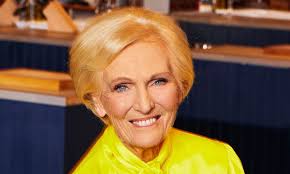 Mary Berry S Recipe For Quick And Easy Yorkshire Puddings In 2020 Mary Berry Yorkshire Pudding Recipes Berries Recipes