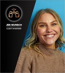 Casey Edgar's Instagram, Twitter & Facebook