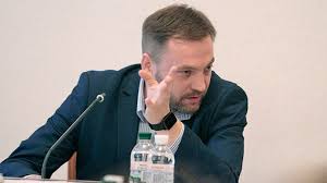 Народу у верховній раді підтримала кандидатуру депутата ради дениса монастирського на посаду міністра внутрішніх справ замість арсена авакова. Or6yffmi1nivsm