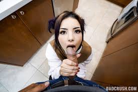 Galería de fotos porno 🌶️ TeamSkeet Newcomer Sends Her Stepdad Nudes -  PornHat